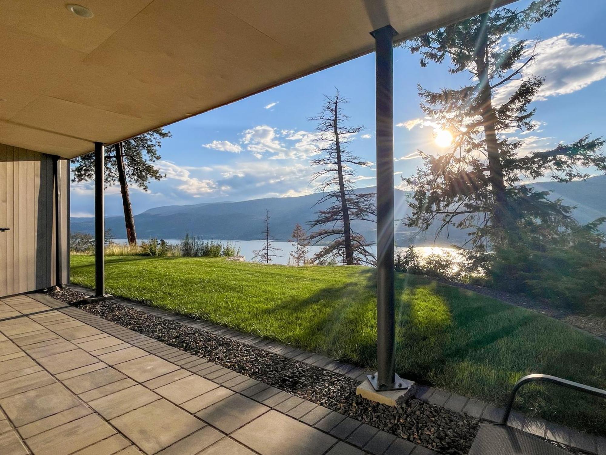 Kelowfornia Lakeview Retreat Kelowna Szoba fotó