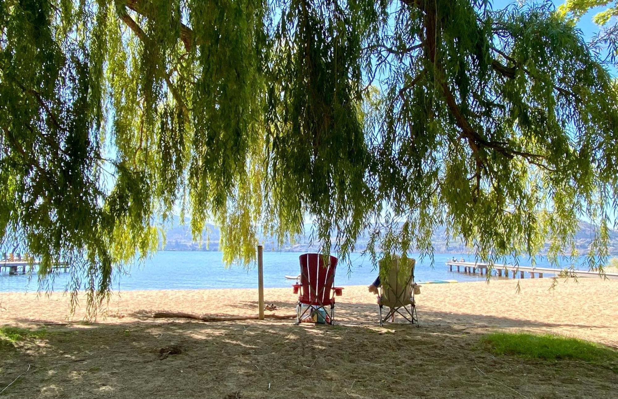 Kelowfornia Lakeview Retreat Kelowna Kültér fotó